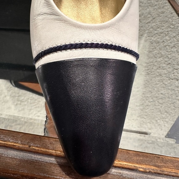 Rare 80’s vintage, 8 N Evan-Picone navy & white Victoria II spectator pumps. - Picture 2 of 8